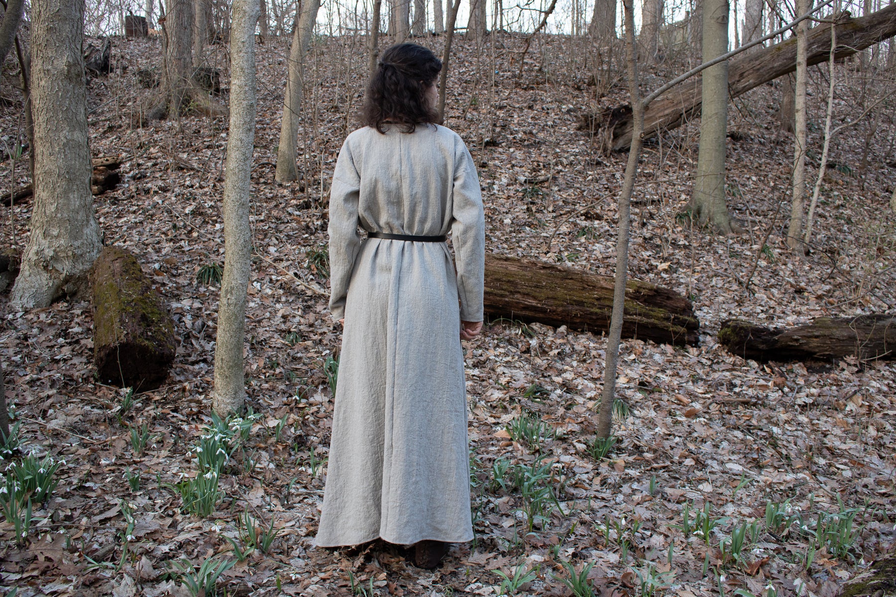 Medieval Women's Linen Dress – Folk Of The Wood Medieval Women's Linen Dress – Folk Of The Wood