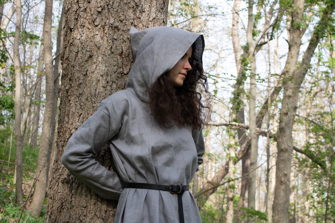 Medieval Women's Hooded Linen Dress – Folk Of The Wood